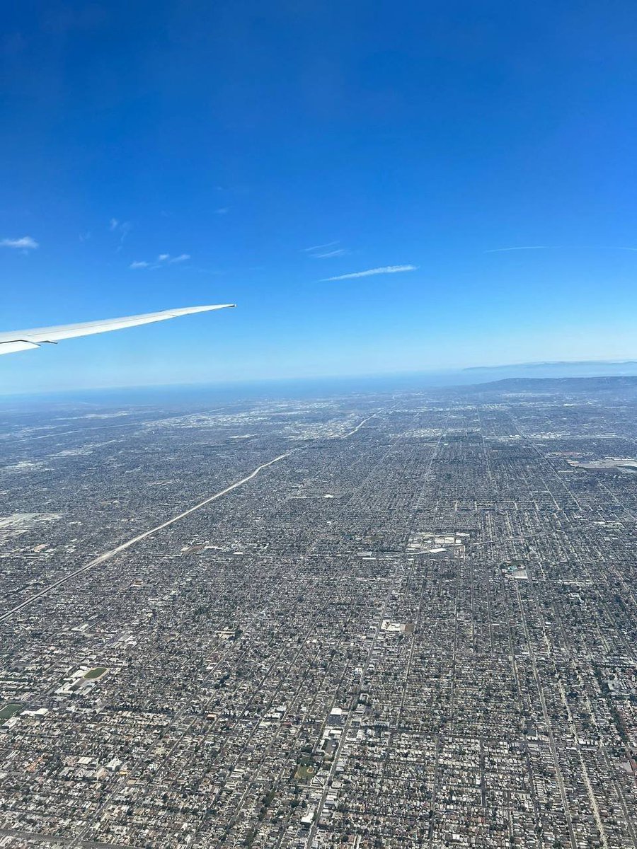 TasteLuxuryAuto's tweet photo. 🌴✈️ Just landed after a 13-hour flight. Excited to explore this vibrant city and make the most of my time here. Let the adventure begin!#HomeSweetHome https://t.co/js5pLewB5F