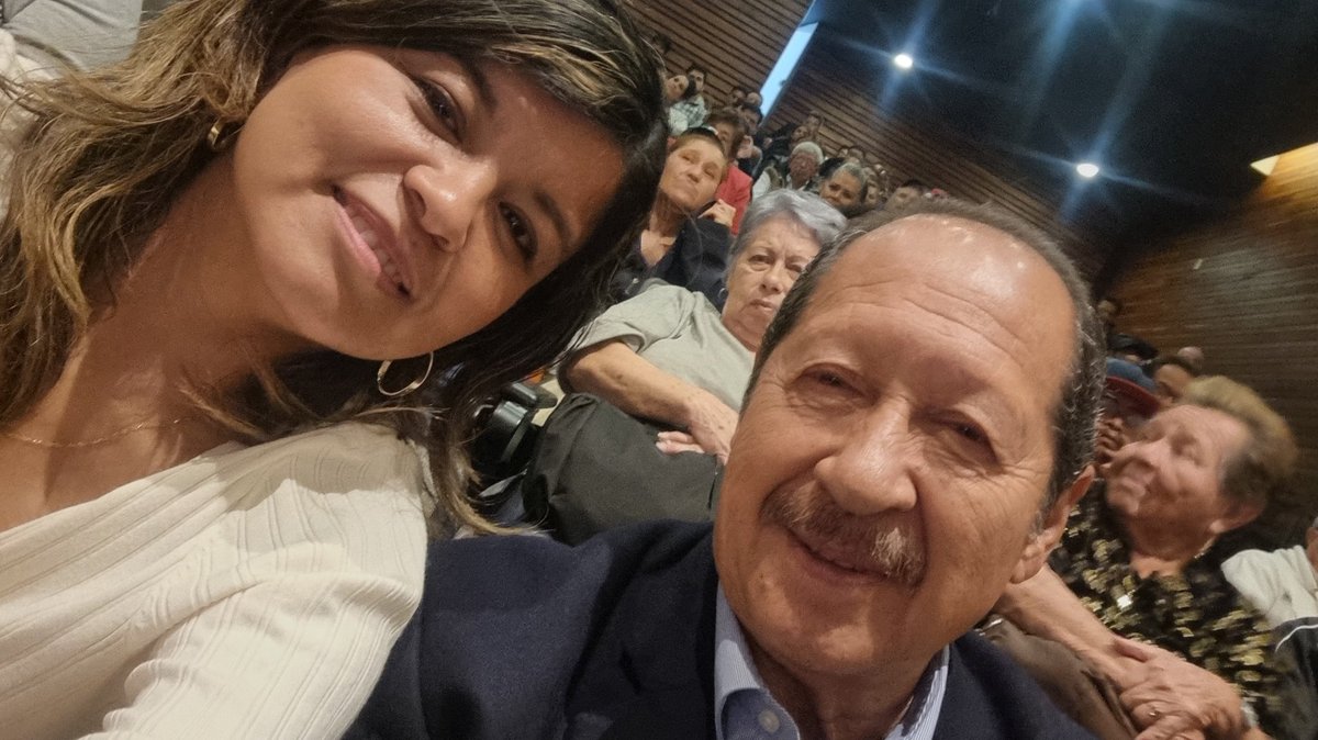 CarolBArriaga's tweet photo. Estamos en la presentación del libro 
El hombre grande: ADÁN AUGUSTO LÓPEZ de Salazar, Ibrahim y Pedrero. Una obra para conocer el contexto en que se form @adan_augusto y sus aportaciones a #morena. 
Presentan periodistas de lujo @sincensurapais @SinLinea_Mx @noticieroredes https://t.co/qDeUIRIBkW