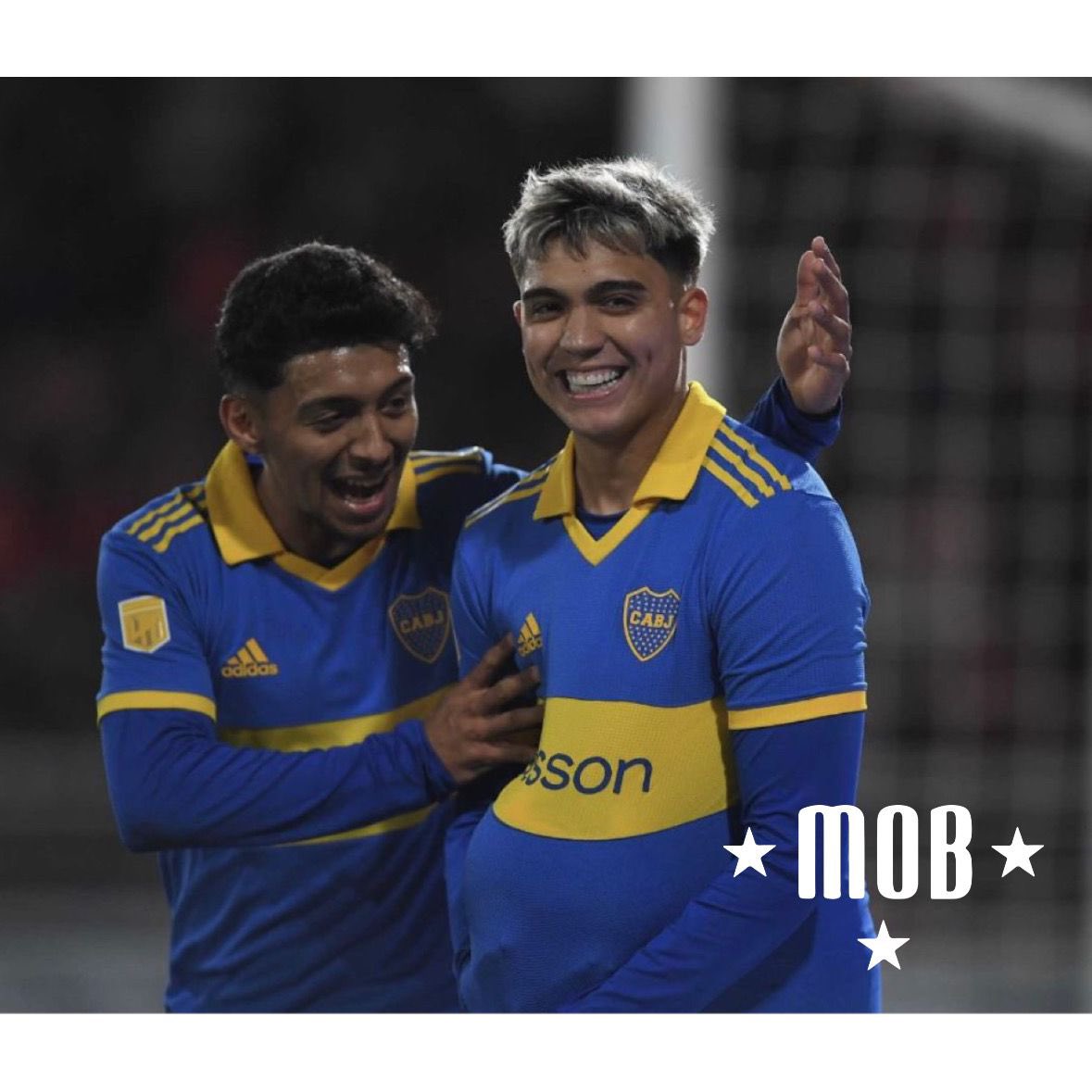 OpcionBoca's tweet photo. ¡Rey de Copas es tu Papá! 💙💛💙

El #xeneize le ganó 2 x 0 a Independiente con goles de Ezequiel Zeballos y Nicolás Valentini.

El próximo Miércoles a las 21 horas será el cruce de Ida de los Octavos de Final de la Copa Libertadores contra Nacional en Montevideo. 

#vamosboca https://t.co/qVv0RYx36L