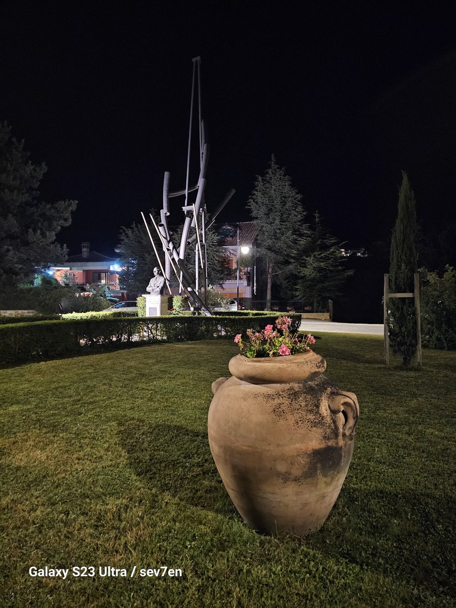 fabrizio_degni's tweet photo. I had a night shooting session 🌃 after weeks... only soon the first comparative shots but in the meanwhile spot on the #SamsungS23Ultra with the latest firmware update.
My feedback? 🤔You have to see the what the #X90ProPlus did before 😉
#samsung #ShotOnSnapdragon #pics #photos https://t.co/BOjZchI0o9