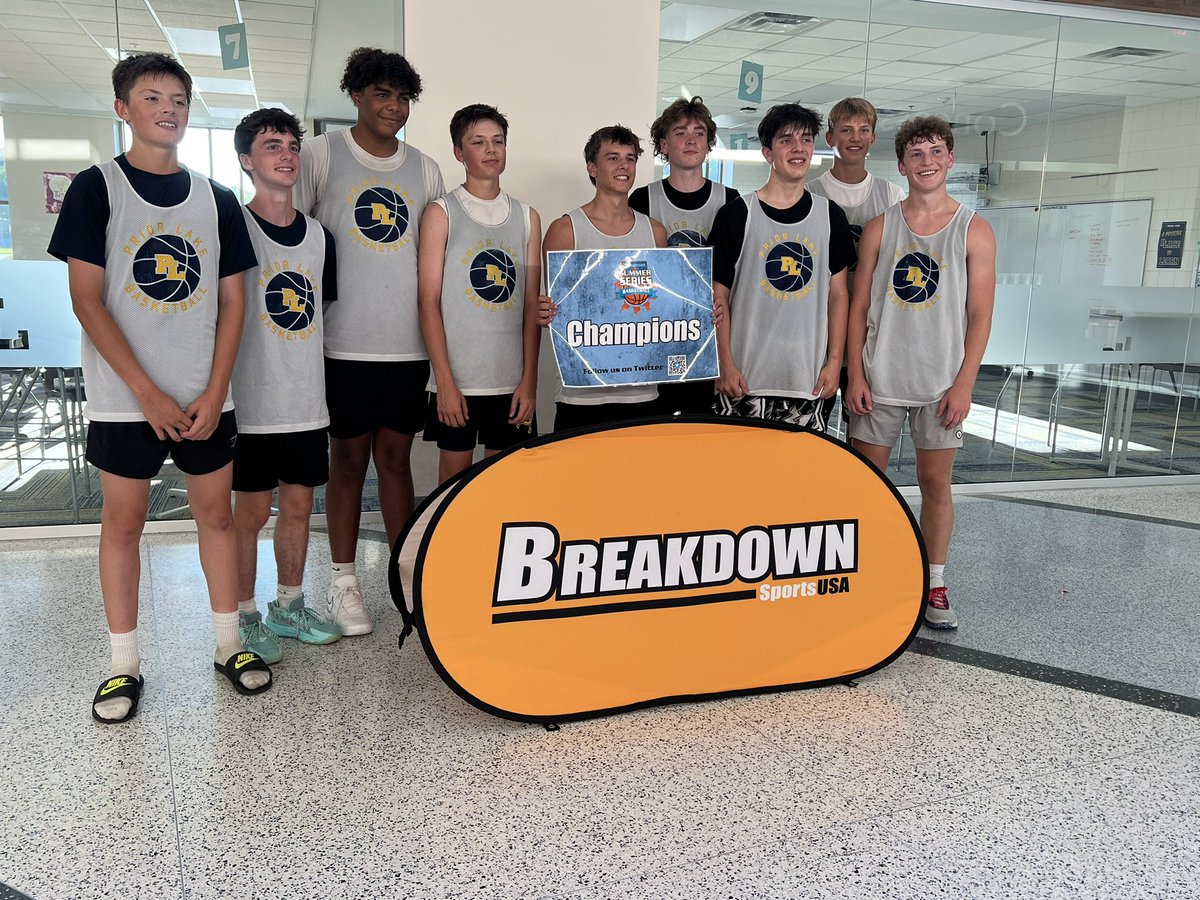 PriorLakeHoops1's tweet photo. What a great way to end our summer season. Our top 3 teams go 9-0 to win their respective brackets. Lakers finished 12-3 as a program today! #Brotherhood https://t.co/lUQyjylHDU