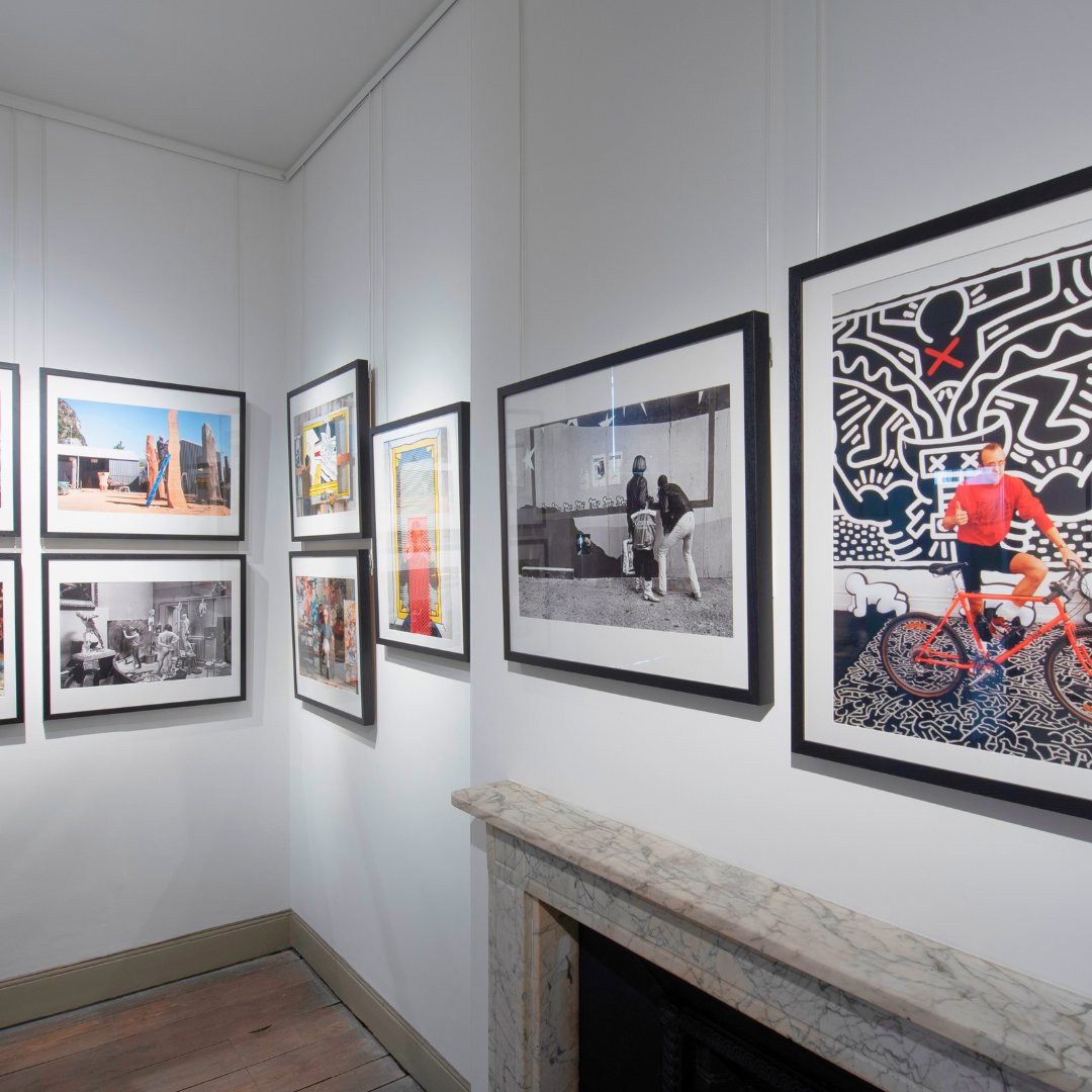 Pitzhanger's tweet photo. Spot art icons at #Pitzhanger's '@MagnumPhotos: Where Ideas Are Born' ๐ธ๐ผ๏ธ Dive into the creative worlds of Picasso, Dalรญ, Kahlo, and more! ๐ Test your #ArtKnowledge and join the colourful celebration ๐จ๐. Visit now till 29 Oct ๐๏ธ: https://t.co/54F0kHTeK6 #ArtExhibition https://t.co/rsqYqVPCTr