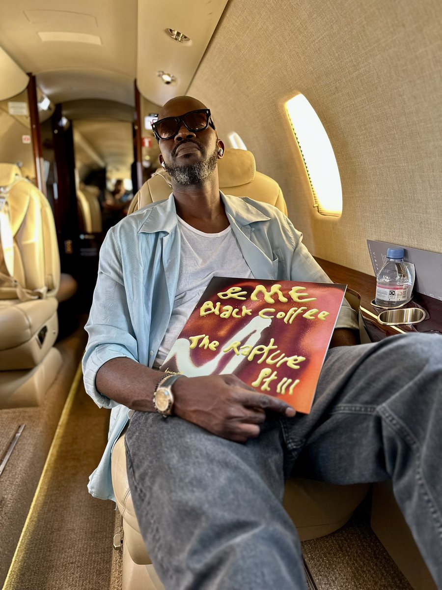 RealBlackCoffee's tweet photo. Off to Duseldorf  🇩🇪  with a precious cargo 💿 https://t.co/Chw0khtFmm