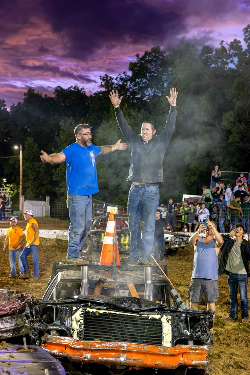 northpointdad's tweet photo. Demolition derby #stcharlescountyfair https://t.co/iq7XretqX8