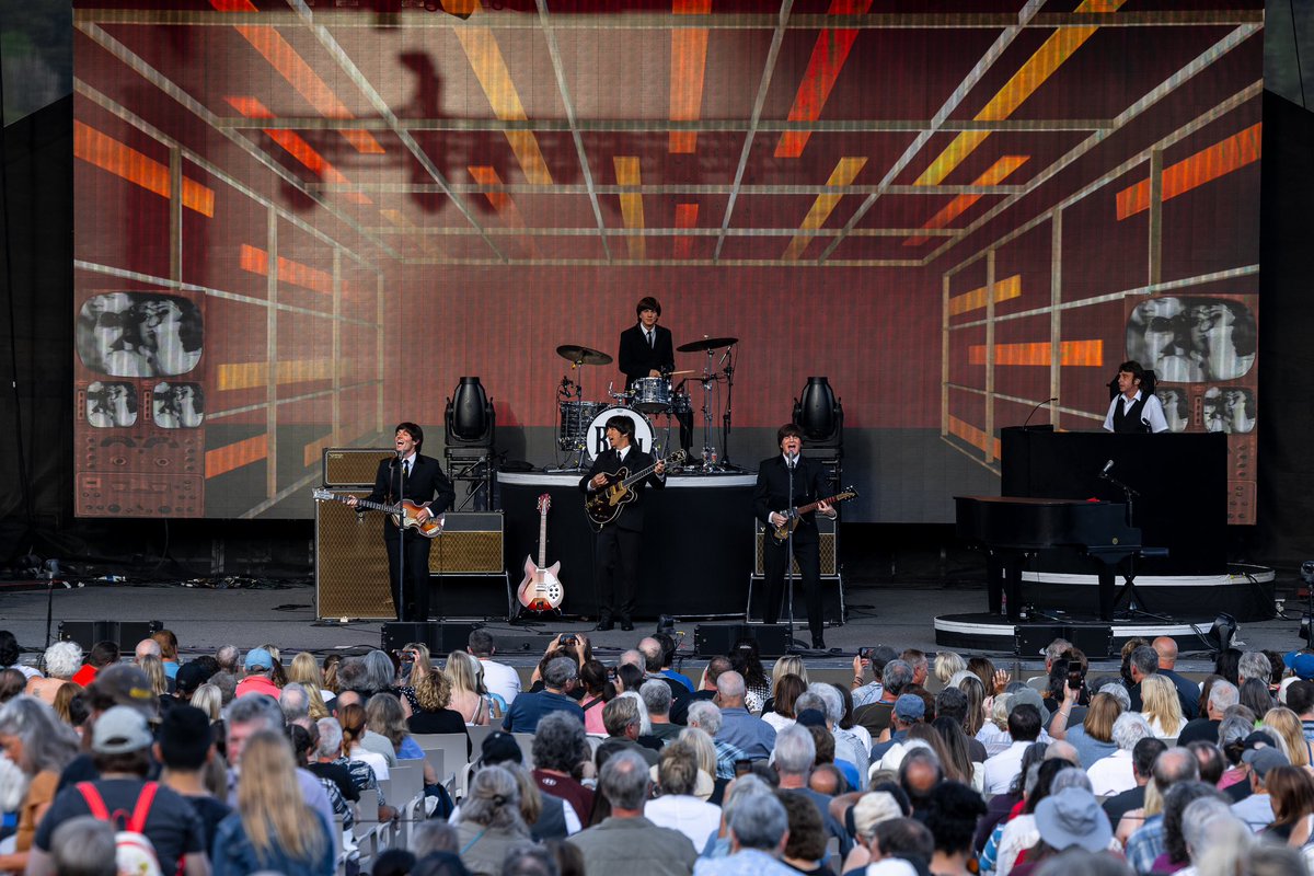 Warm 106.9 tweet media