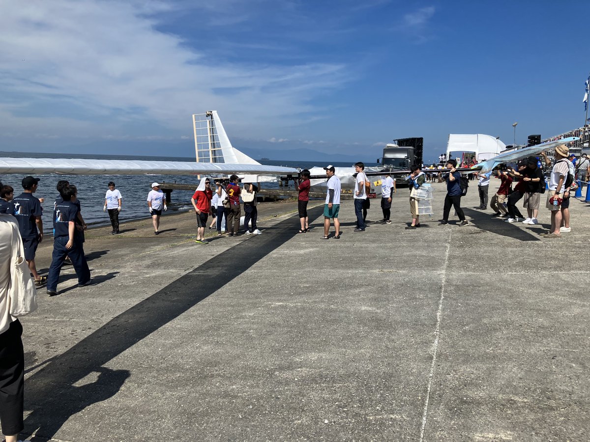 室蘭工業大学鳥人間部のフライトを見てくださった皆様、ありがとうございました！！チーム記録を更新することができました
また、サポートに来てくださったOB・OGの方々、大変助かりました。ありがとうございました。
#鳥人間コンテスト 
#室蘭工業大学