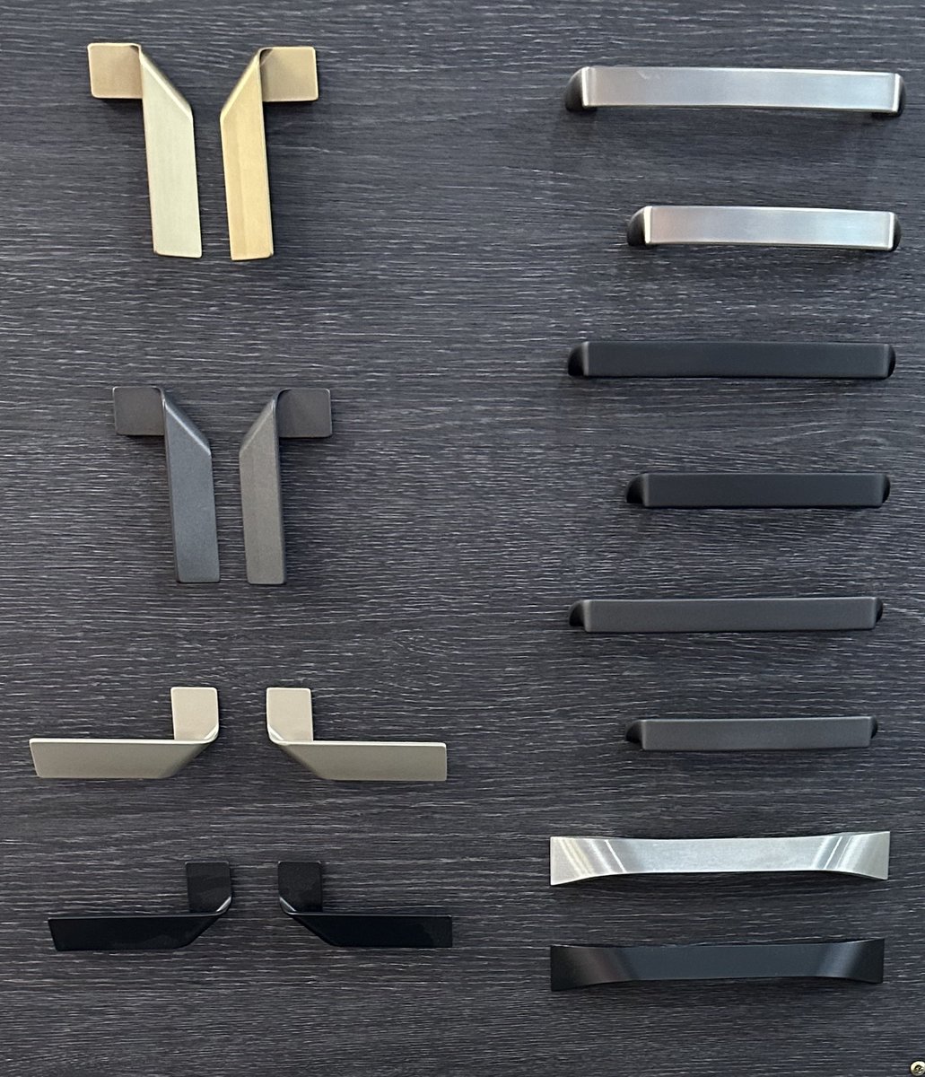 DesignInsideAu's tweet photo. A range of cabinetry door handles, on the left, that I particularly like! Newly launched at the last trade fair. Trending back to the basics in metal colours and a very different shape from the usual. Always great to see " not done before". This attractive Japanese... https://t.co/8uGtK8GKG4
