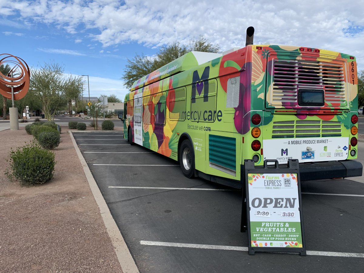 PhxLibrary's tweet photo. Check out the Farm Express bus schedule for the month of August! π Bring your grocery list & shop for fresh produce. You canβt miss it! Check the monthly schedule for more library location visits. https://t.co/0INF1oITrH #FarmExpress #Produce #PhoenixPublicLibrary #PHX https://t.co/irE2FPvHqJ