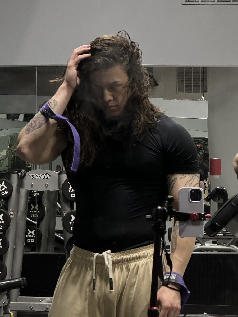 Danny tweet media