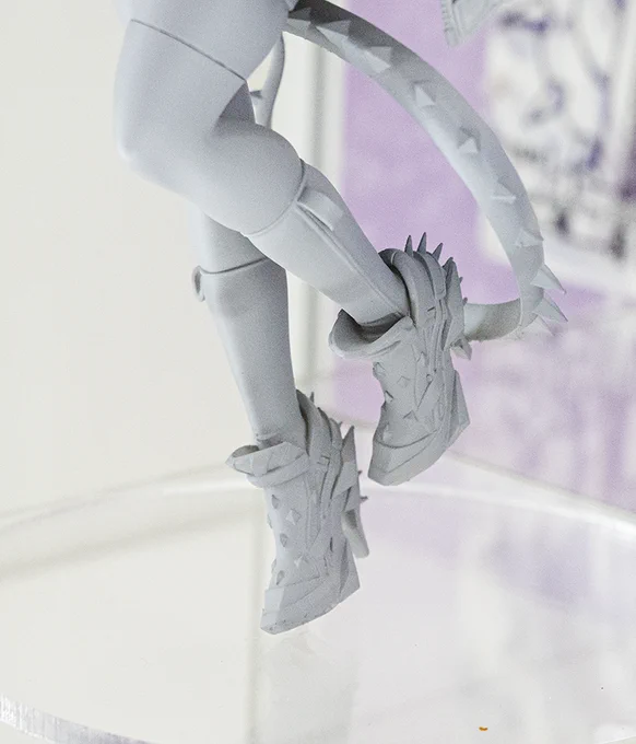 オリジナル同人誌『DF』より「ロゼ」がスカイチューブ様よりスケールフィギュア化が発表されました。※原型は監修中のものになります。