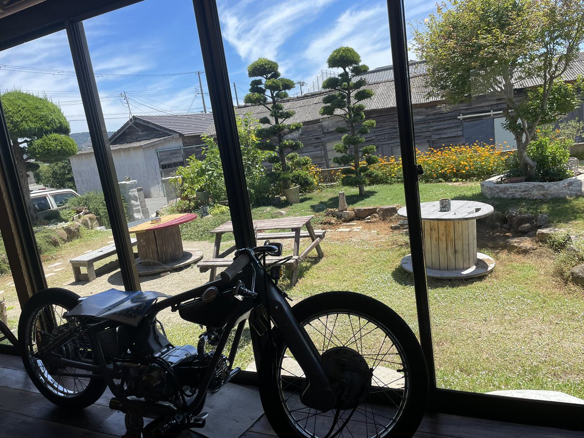 deego05's tweet photo. 元愛機の友と時間がゆっくり流れるカフェへ。
「だだいま〜」って言いたくなるとこだった。

#BOB CAFE https://t.co/cvLZWrTuHk