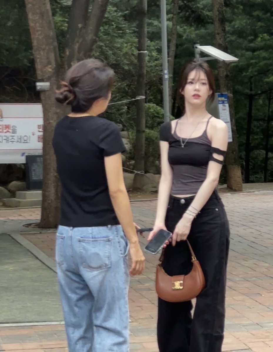 99oyzluve's tweet image. 아니 진짜｡｡｡ 너무 좋은 점
: 실물로 보면 말도 못 걸 것 같은데 같은 날 인스타에다 이런 말랑모찌아기사진 올려주는 사람임