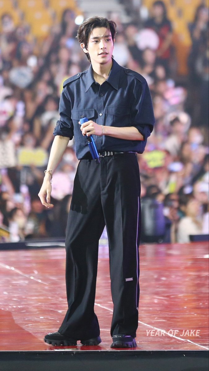 enhypenfansite's tweet photo. [HQ] 230730 'FATE' IN SEOUL

cr.@/yearofjake 
#ENHYPEN #엔하이픈 #JAKE #제이크
#EN_WORLDTOUR_FATE #FATE_IN_SEOUL https://t.co/6remxiXkv6
