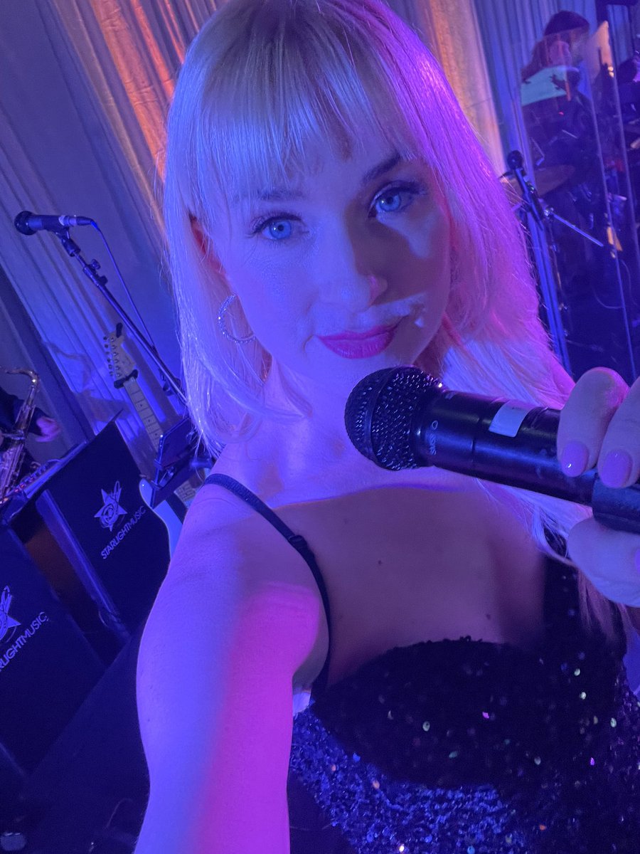 _AmandaCross's tweet photo. 💜💜💜🎶🎤 Great gig tonight in NJ https://t.co/fQgpy57ZqF
