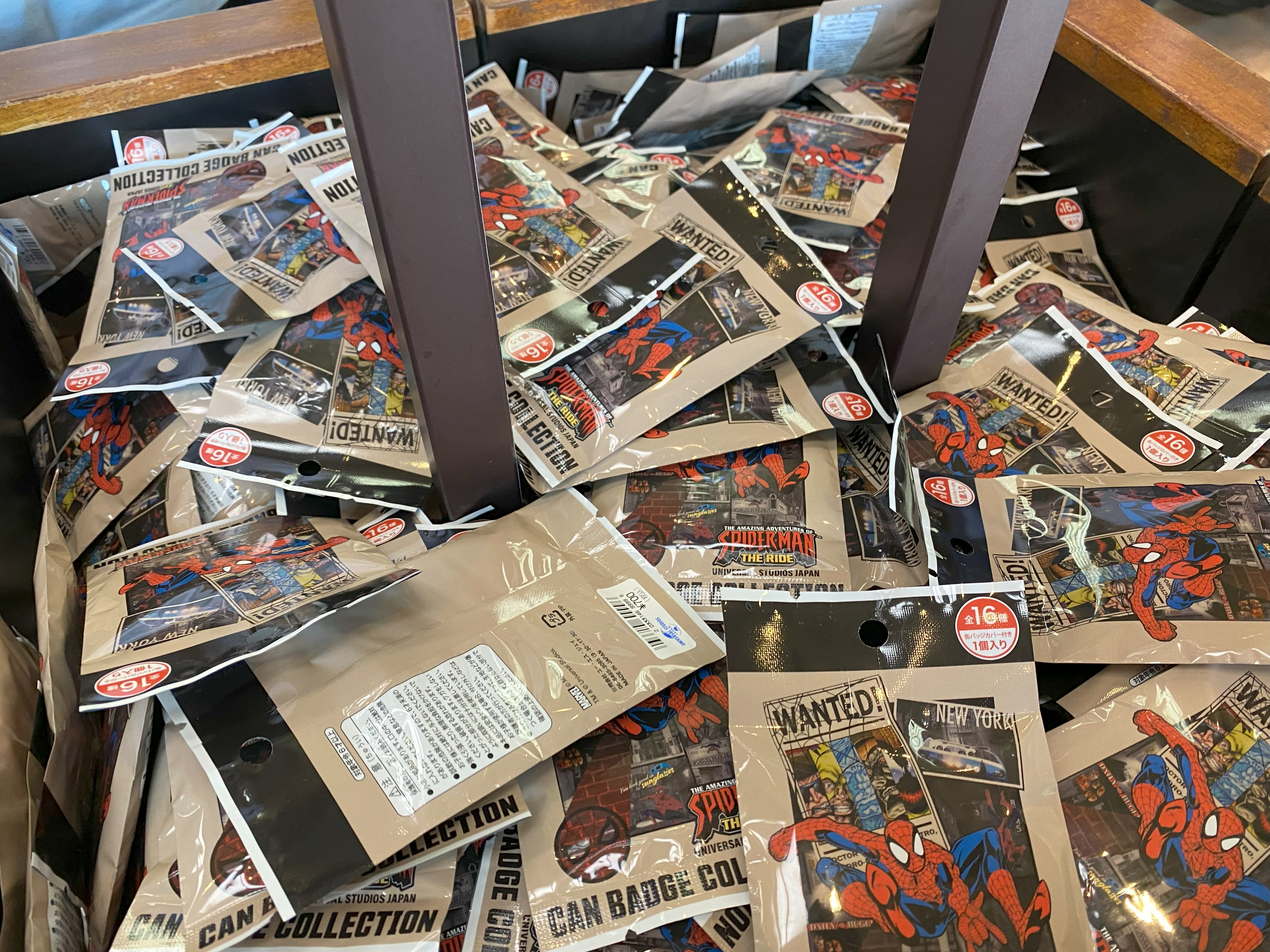 缶バッジコレクションコンプリートブック（スパイダーマン