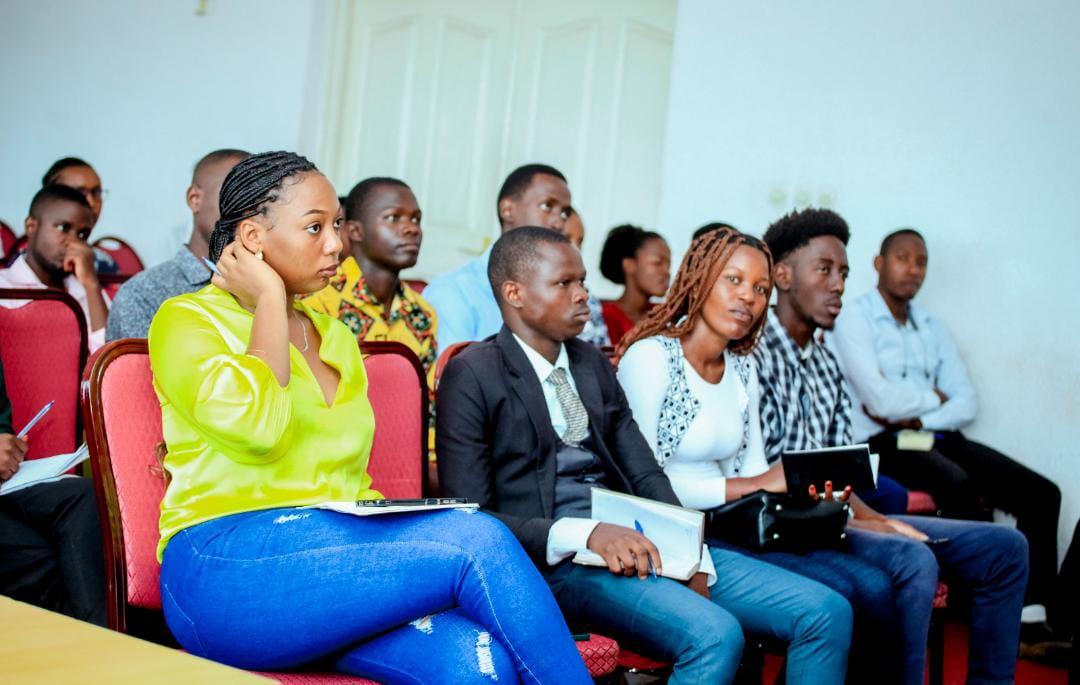 IngoMagazine's tweet photo. Selon le Directeur Fondateur de "All In Events Burundi" (#AIEB), Mr. Edmond Nsanzurwimo, cette conférence est organisée pour les jeunes, dans le cadre de les aider à savoir comment exploiter leur plein potentialité, dans la mesure qu'elle construit leur développement personnel dans l'entrepreneuriat et le leadership.
#Burundi
#Entrepreneurship
#ingomag