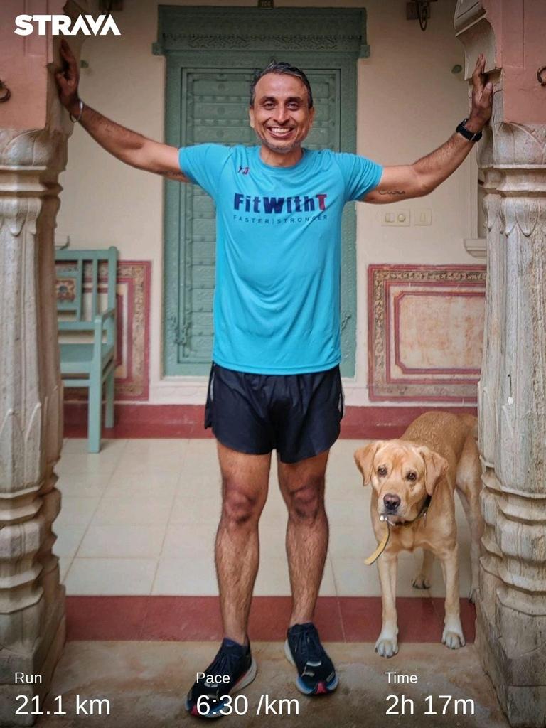 Two Happy People..
Is all that it takes..

#madaboutrunning
#runXtreme #teamrunxtreme #Running #worldrunners 
#BeatYesterday #GarminIndia #fitnesscoach #mentor #fitnessinfluencer
#Fastandup #fastandupfitsquad
#puma #pumashoes #pumarunning #runner #FitwithT #fabatfifty
#fitatfifty