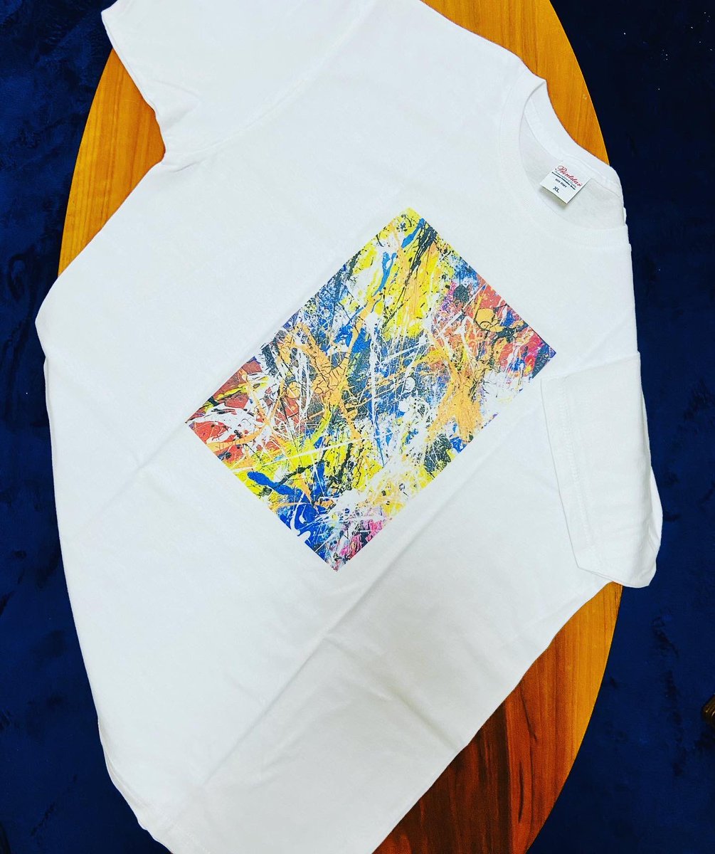 yu88jp's tweet photo. 光(light) t-shirt 

Instagram 
https://t.co/9d5gOaF1Mg

#書道アート #advertisement #logo #art #artwork #artist #artistic #artarte #artwork🎨  #art🎨 #kanji  #lightroom #lightup #光 #tshirtdesign #tshirtprinting #tシャツ #tシャツコーデ #tシャツデザイン #tshirt https://t.co/P5RO6Fqtkv