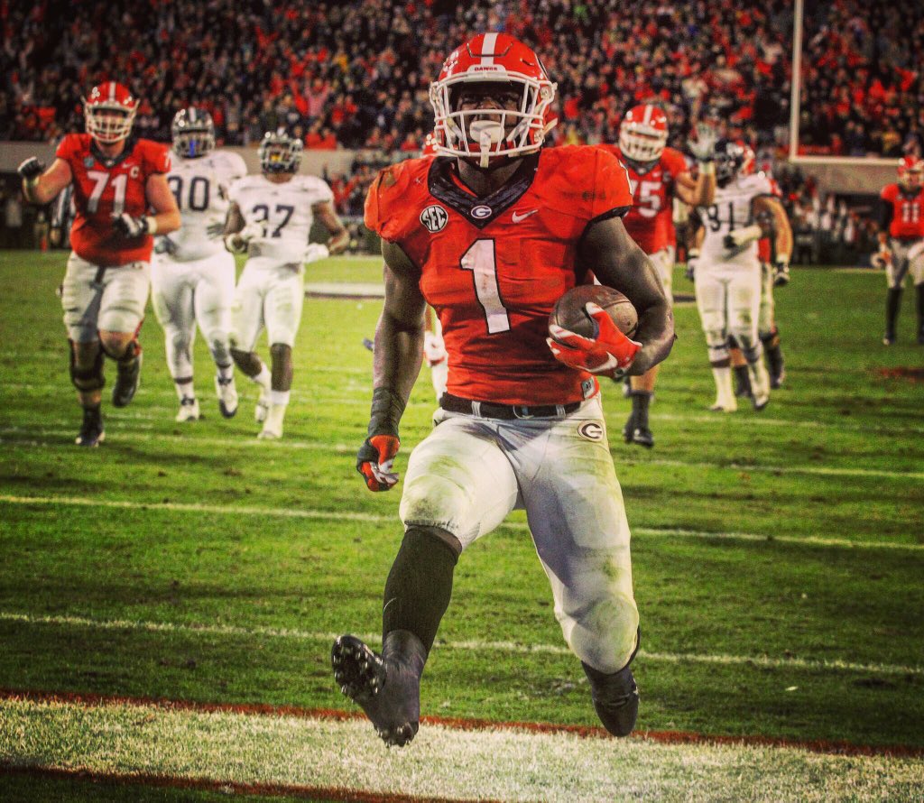 LoganMBooker's tweet photo. What a joy it was to cover Sony’s career at Georgia. 

Some of my favorite pictures I took of him, from his Picture Day before he ever took a snap, a walk-off vs. GSU, to mowing down Gamecocks. 

One of the Damndest of Damn Good Dawgs. #GoDawgs https://t.co/u5e9pAH7QV