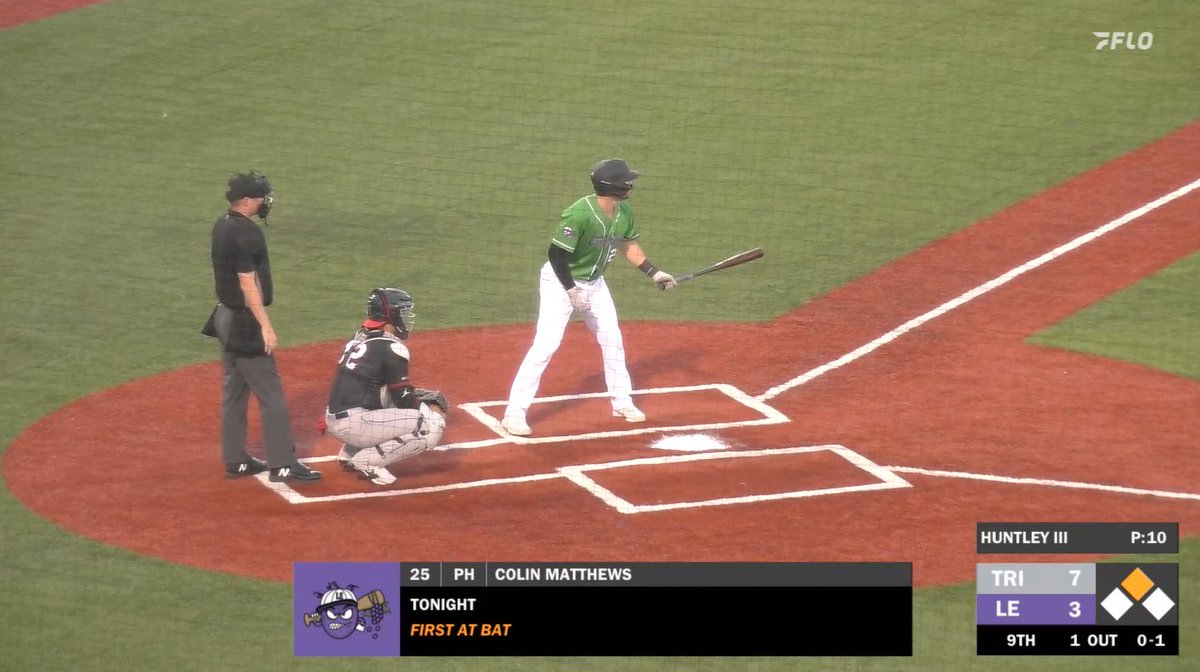Collin Mathews has signed with the Lake Erie Crushers this afternoon and had a surprise PH appearance in the 9th, in tennis shoes no less.....Welcome to Pro Ball and Congrats!!!! Hoping only the best. Do you're thing!!!