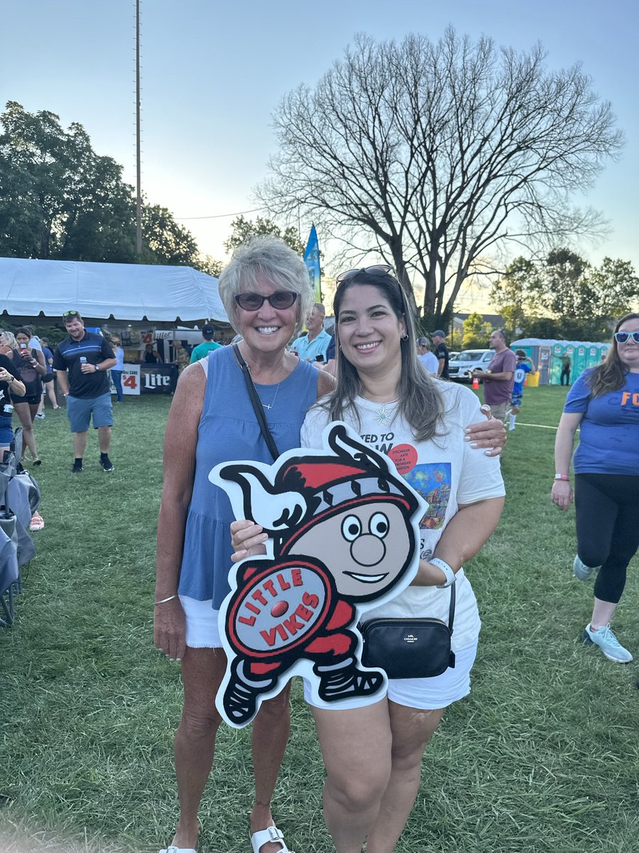 PCSDViking's tweet photo. What a fantastic weekend at #SharonFest! 

Loved seeing all the Princeton families come together to enjoy the festivities. 

Huge shoutout to all the volunteers who run this event to raise funds for community nonprofits 
#SharingVille #partywithapurpose #DifferenceMakers #AAGV https://t.co/09psIrCaWM