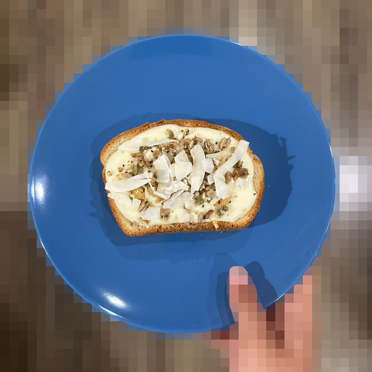 putridexo's tweet photo. dinnerrr (i fuckign love toast)

- toast
  - homemade key lime spread
     - cream cheese, lime, honey
  - granola
  - coconut flakes

total — 279 cal https://t.co/ycnfT8NJhT