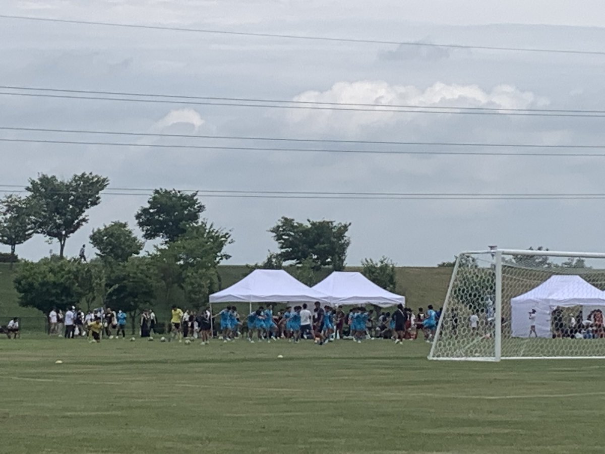 hs22140810's tweet photo. 今日も強豪相手ですが頑張ってください⚽️ https://t.co/JDqtimL9CC