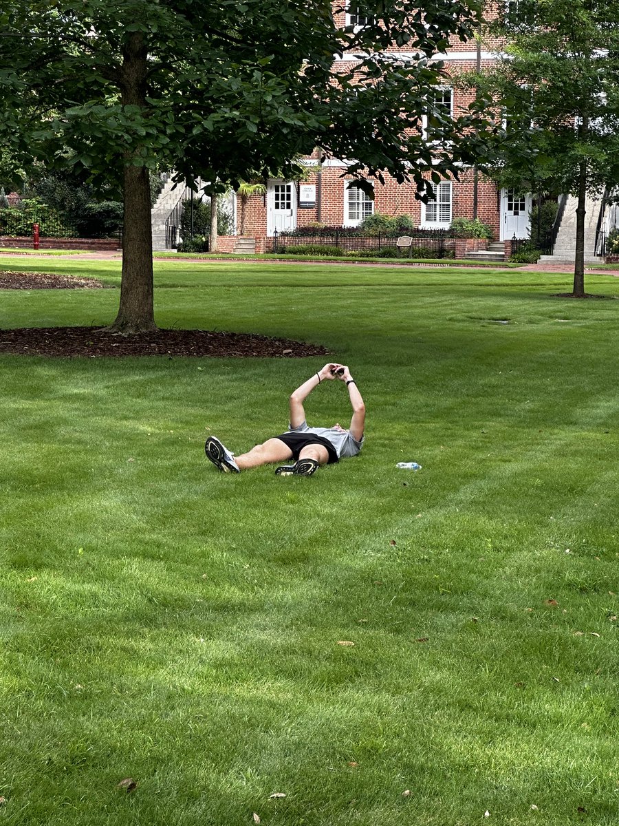 Attending university of South Carolina <a href="/TonyAnnan1/">Tony Annan</a> ⚽️ camp today.  What a true joy to play the  <a href="/GamecockMSoccer/">South Carolina Men's Soccer</a> against us wanna be’s.  Amazing skills and movement.  Glad to 👀it N person.  <a href="/NcsaSoccer/">NCSA Soccer</a> @SoccerMomInt <a href="/ncsa/">NCSA College Recruiting</a> <a href="/TopDrawerSoccer/">TopDrawerSoccer</a> <a href="/ECNLboys/">ECNL Boys</a>