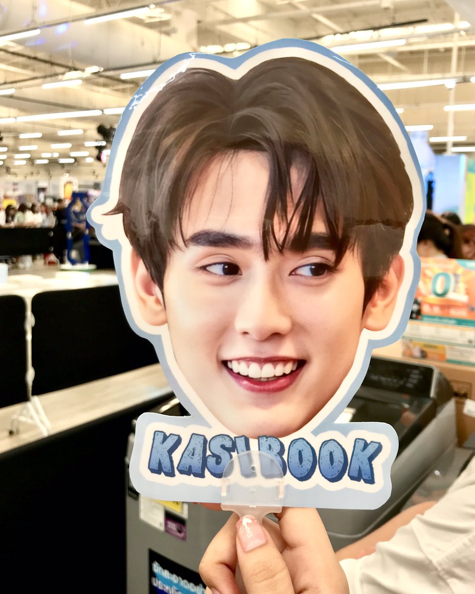 little_bubbleT's tweet photo. เช็คๆทีมหน้างานเช็คอินค้าบ🙌🏻 อยากเจอฟอสบุ๊คแนะะะตะมายางงง

#MinereXForceBookAtLotuss #MinereBottleMadeFromBottles https://t.co/P99AlrGbmz