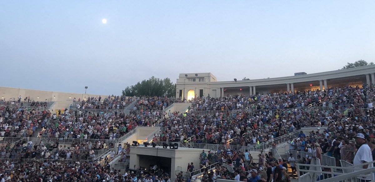 dmlzephyr's tweet photo. Buncha freaks, no filters #wsmfp #allthewayout 🚀🛸🪐🌎 #hotAF #melting https://t.co/hQRjp4rIaF