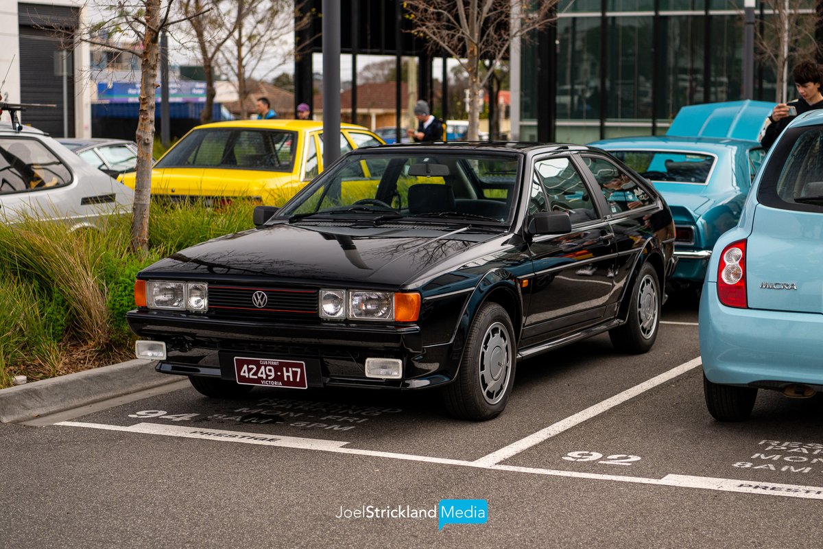 joelstrickphoto's tweet photo. 2/3 Some sights from the recent #SuperMild Event in Melbourne #ClassicCarOwnersVictoria https://t.co/tobZpFoBTW