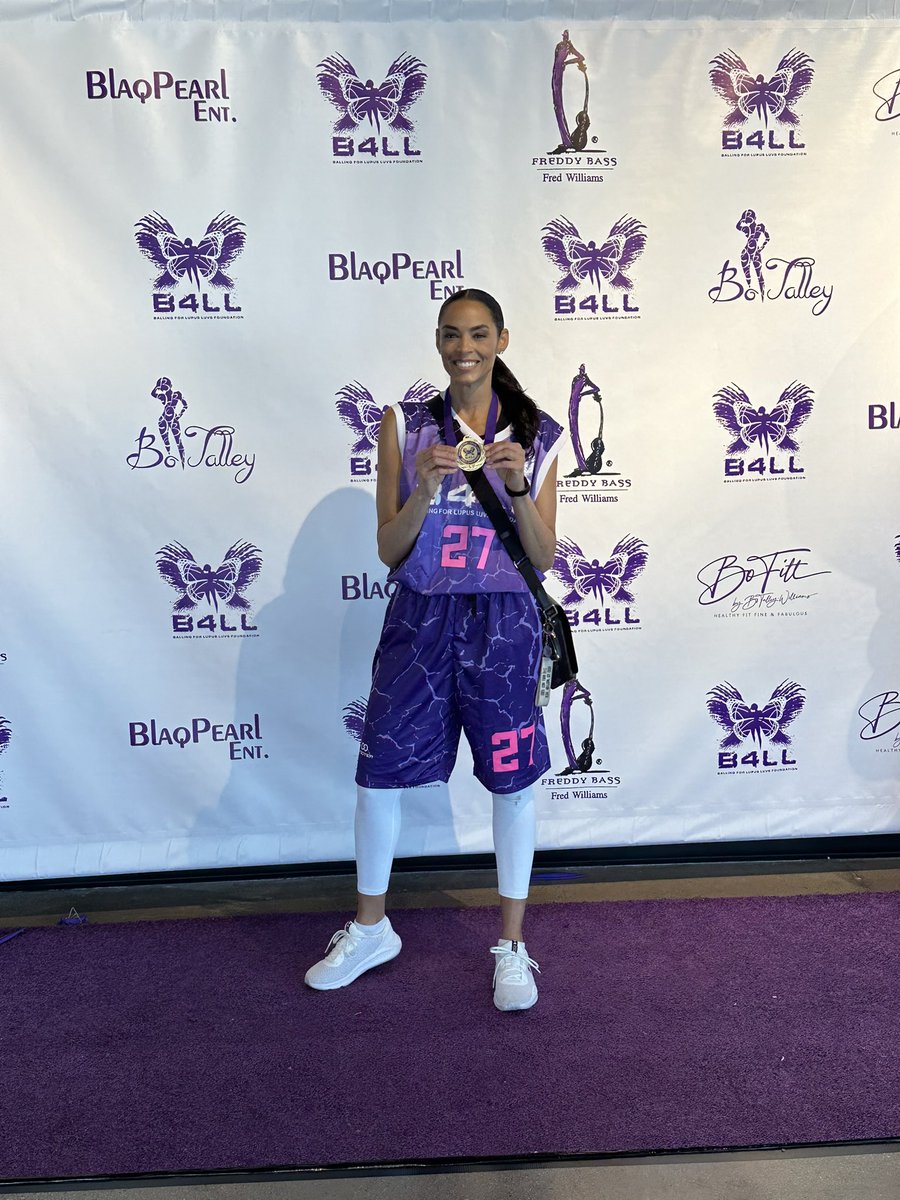 DawnNeufeld's tweet photo. Spent an amazing afternoon #ballingforlupus - I didn’t contribute a lot… maybe some laughs. But my team won nonetheless. Even better we were able to promote #lupusawareness and honor some amazing women dealing with the autoimmune disorder. It truly was my honor to participate today.