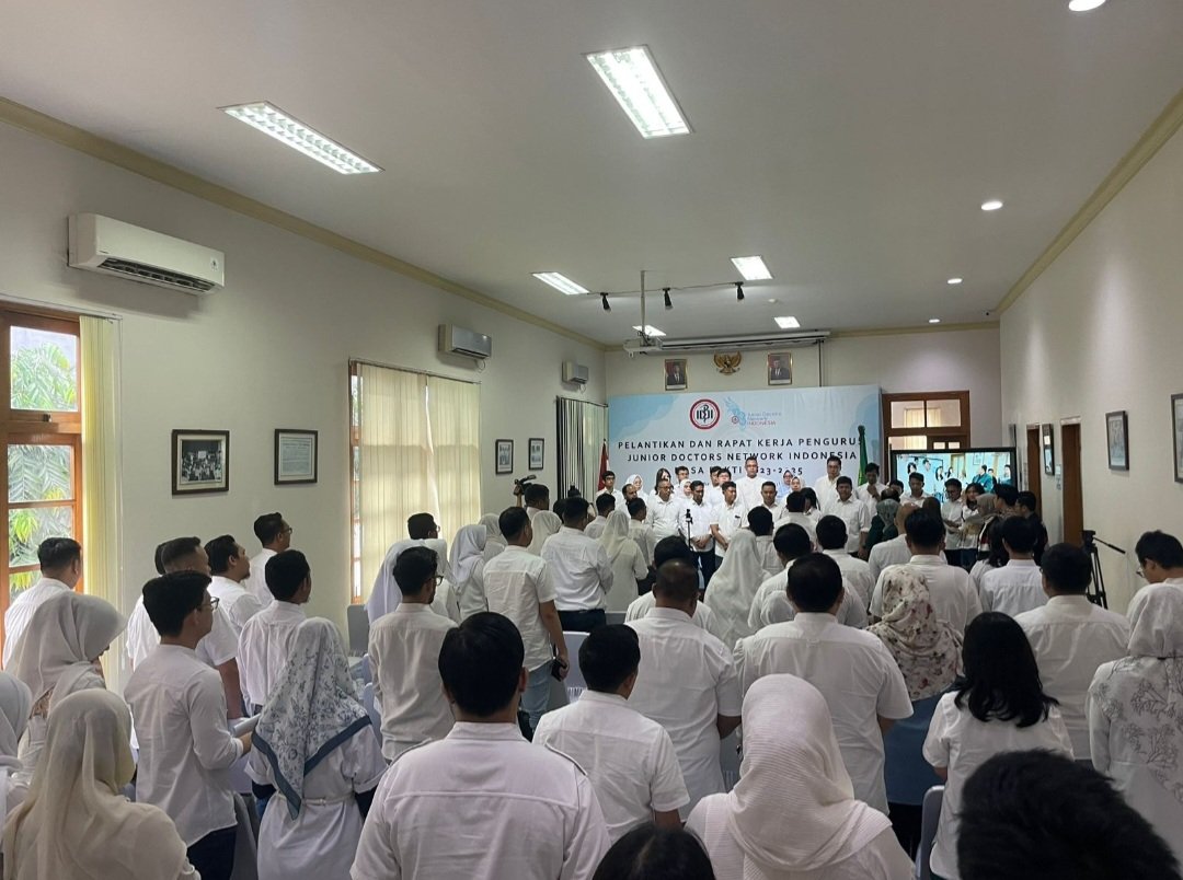 JDN_IDIofficial's tweet photo. Pelantikan dan Rapat Kerja
Pengurus Junior Doctors Network Indonesia Masa Bakti 2023-2025.
Di Rumah Besar @PBIDI 
Gedung Dr. R Soeharto, 30 Juli 2023 https://t.co/zsB7I5y0ou