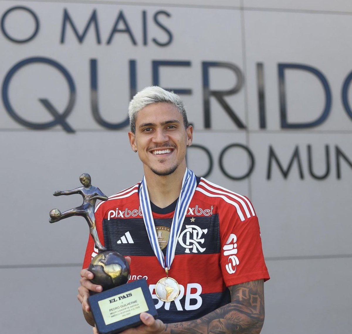 Estamos todos com você, Pedro! 🔴⚫️

O REI DA AMÉRICA!