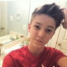 starloopz's tweet image. i got too cocky and accidentally got beeped at a bookstore in a mall.. literally full on panicked but kept walking😨😨 dont become a klepto guys