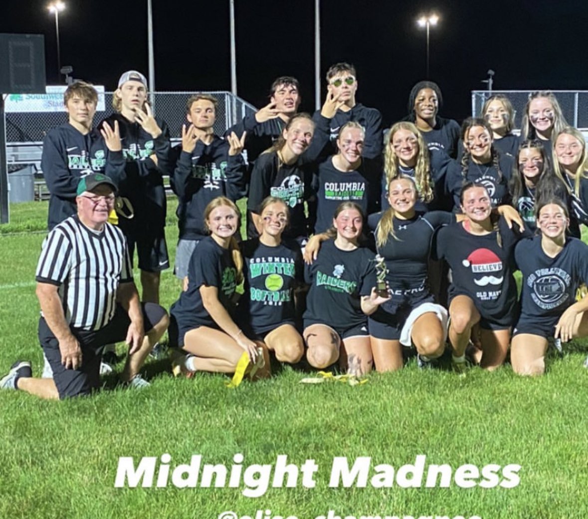 raider_boosters's tweet image. The Champs !!! #PowderPuff #MidnightMadness 💚🏈🖤