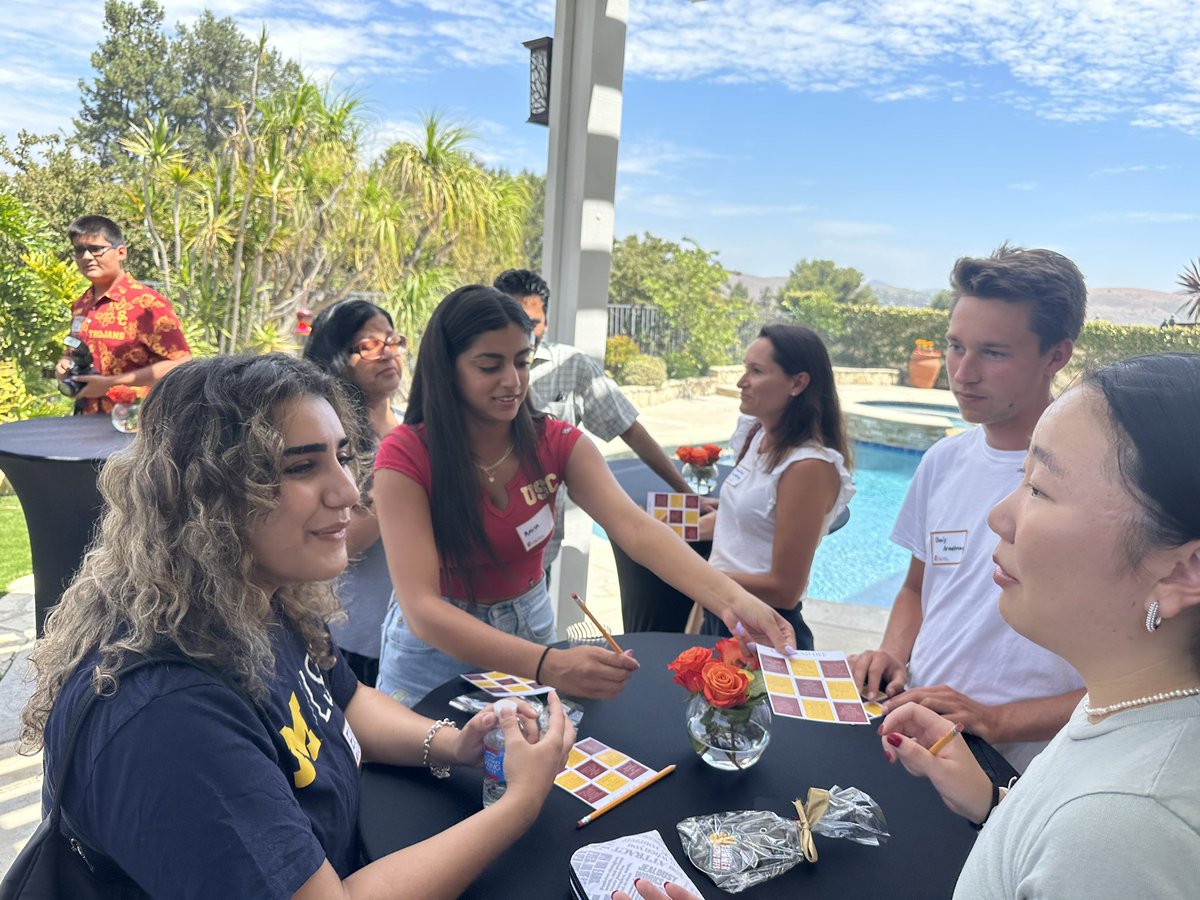 rramirez_usc's tweet photo. Had the great fortune to co-host this summer’s Ventura County SCendOff where we welcomed incoming students to the Trojan Family! The future is bright with this group! #SCendOff #VenturaCounty https://t.co/GFEqVwFJoG