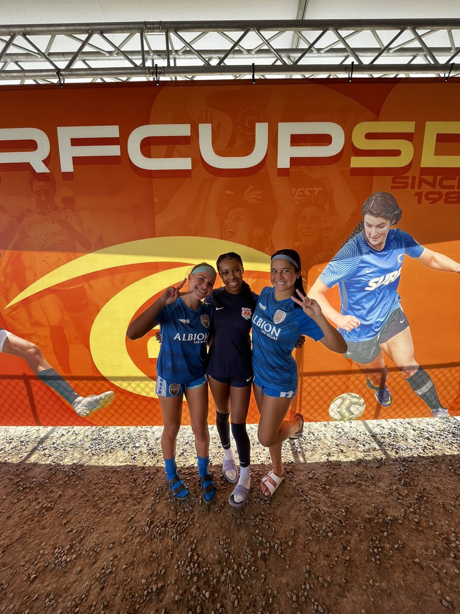 payton_cosier's tweet photo. day ✌🏽of surf cup... took a loss 1-0, but had so much fun and fought till the end with my girls. coming back tmrw even stronger! alsooo happy to run into a bunch of old teammates from hawai'i and vegas!😊 @Albion_Jacey https://t.co/FeqESthtEp