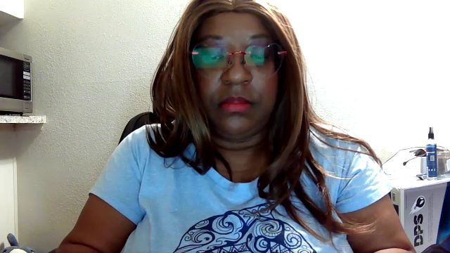 I'm online @MyFreeCams! #onmfc MFC. DEEBIGBOOBS 💚 https://t.co/PZZ5cPLr79<a class="tags" href="/tag/myfreecams">@myfreecams</a><a href="/tag/onmfc"class="tags">#onmfc</a>