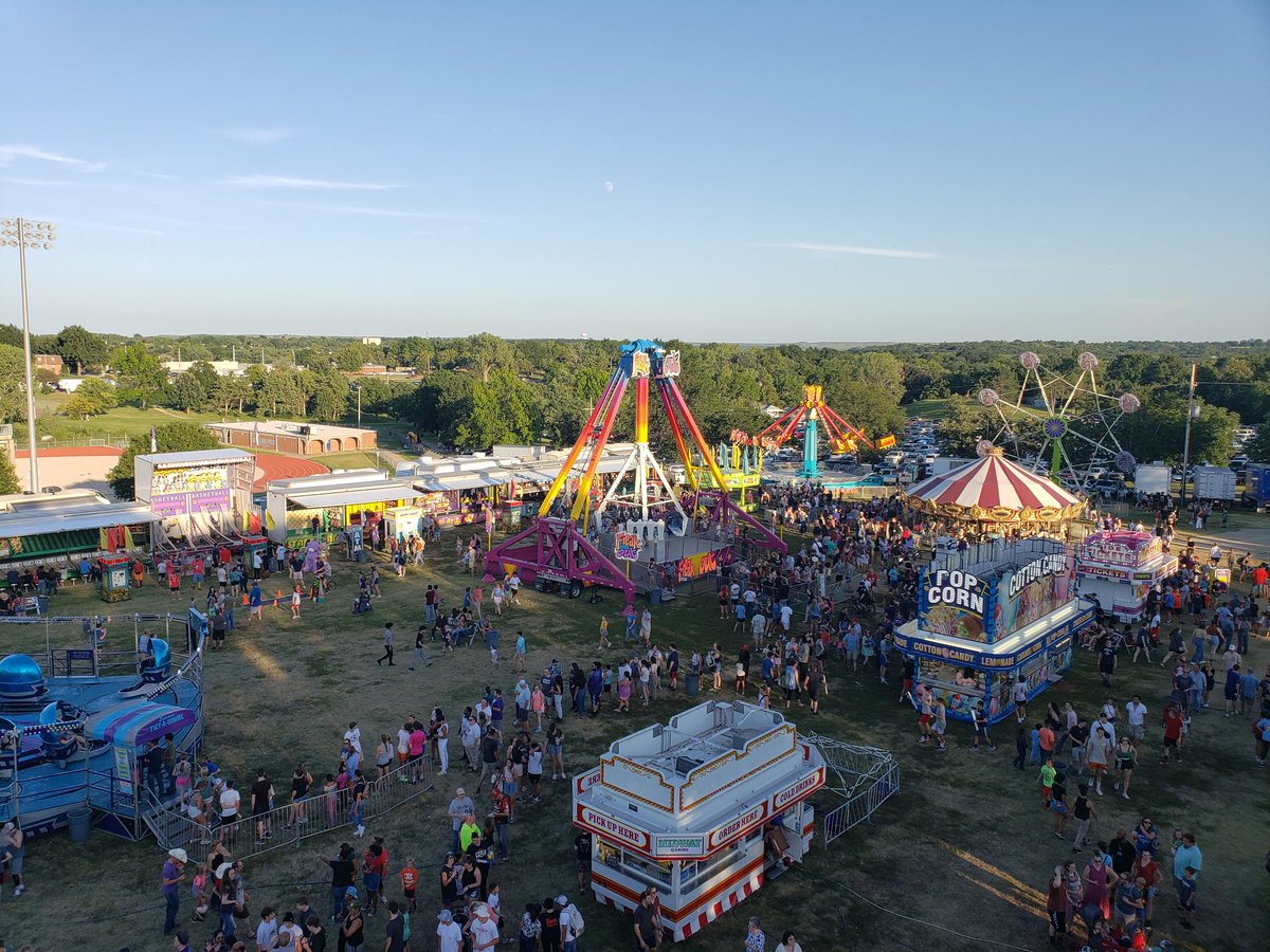 WildcatFulk's tweet photo. Gotta love fair season! #RileyCoFair https://t.co/dMY8UbvjCX