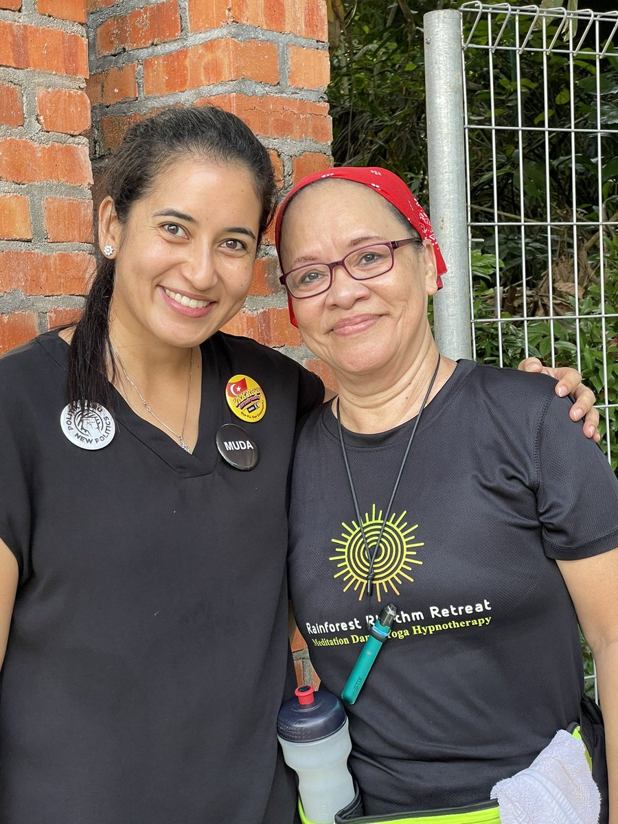 vkkraja's tweet photo. https://t.co/GgXCShxCNI My personal cheerleader is helping me out with the campaign trail today ๐ช๐ผ isnโt she the best? #muda #dunbukitgasing #ourpjourcommunity #politikbaru #voiceofthepeople #malaysia #vkkraja #teamraja https://t.co/KUxdlRxTBv