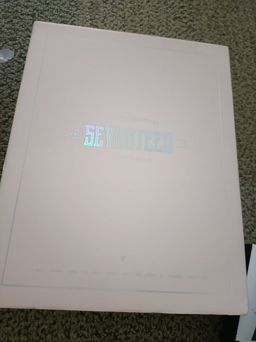 Daisy21Shop's tweet photo. FREE ALBUM &amp; FREE CUPSLEEVES

Come and get ur bias cupsleeve~!

ALSO Selling 
Seventeen 2018 season greetings! https://t.co/e2Tmn5f2he