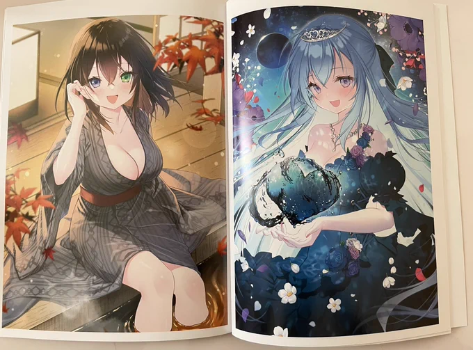 創作ファッション本届いた〜! めちゃ綺麗に印刷してもらえて嬉しい