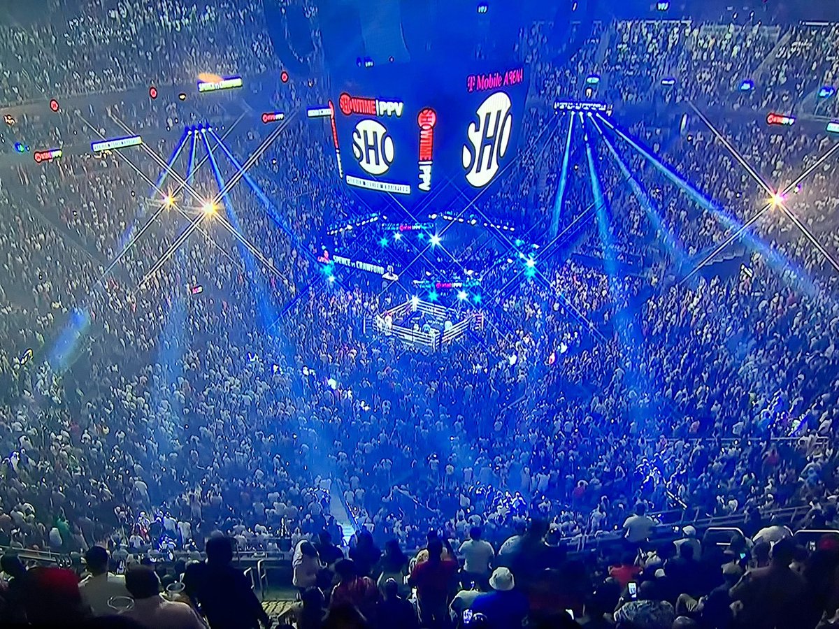 Wow how incredible does the T-Mobile arena look 🏟️ #SpenceCrawford