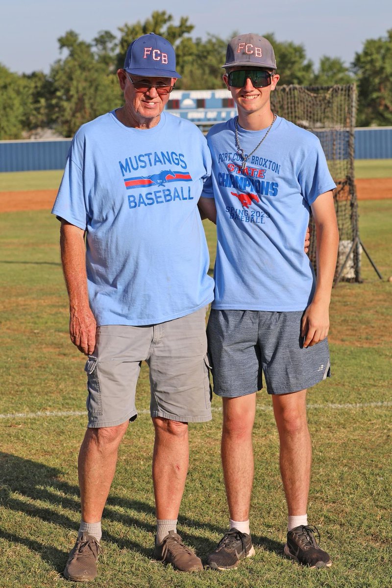 FCBClubhouse's tweet photo. FCB State Champion Legacy Families #Legacy #PonyNation https://t.co/cV93v95px9