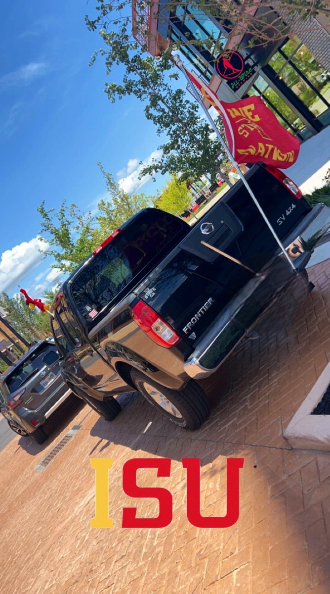 PeytonStensland's tweet photo. I loved 👀 all the cardinal & gold at the @ISUAlumsofCincy Student Send Off & Social! It’s always great to reconnect w/ those who understand my dysfunctional fandom & obsession with Iowa corn.
S/O to @HiWireBrewing for the wonderful atmosphere! #CycloNATIon #CyclonesEverywhere https://t.co/C8x6FL8kGI