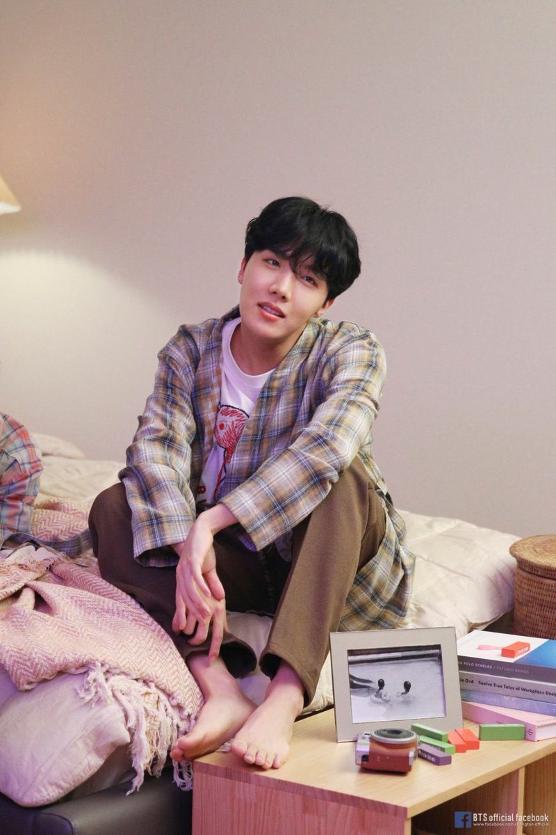 hourly hoseok bot (@tinyseokbot) on Twitter photo 