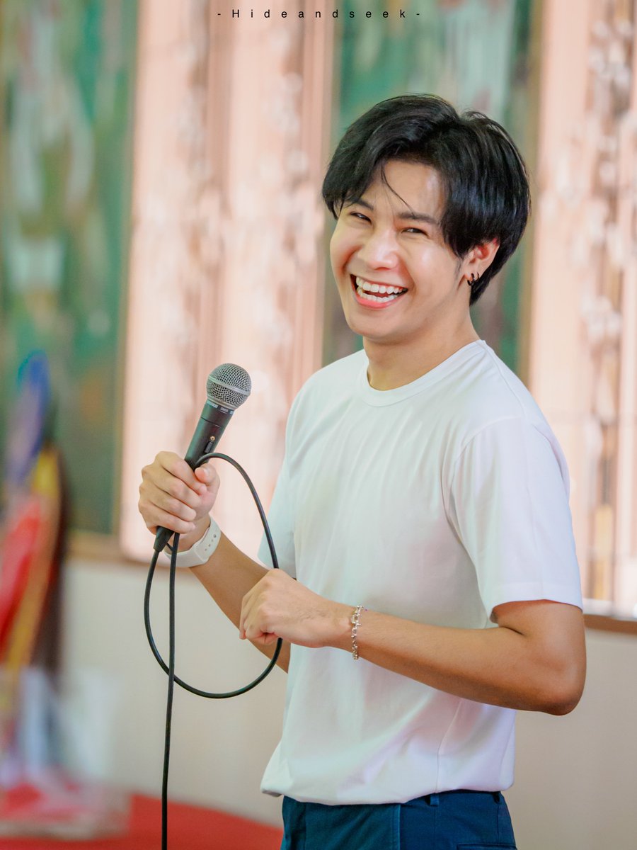 __hideandseek's tweet photo. เช้าที่สดใสกับรอยยิ้มที่สดใสเหมือนกัน~ 😁

#SingtoPrachaya
#SingtoBD2023
#MakemeritWithSingto https://t.co/S1pMvQ8lxI