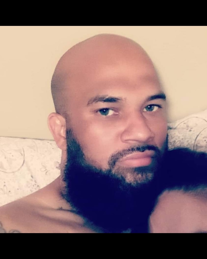 I'm Joe bottoms president of the BLACK PISTONS MOTORCYCLE GANG AND MARK MCCUBBINS OF EKRON KY INVOLVED ME IN ORGANIZED CRIME INCLUDING..ARSON ATTEMPTED HOMOCIDE AND CHILD PORNOGRAPHY