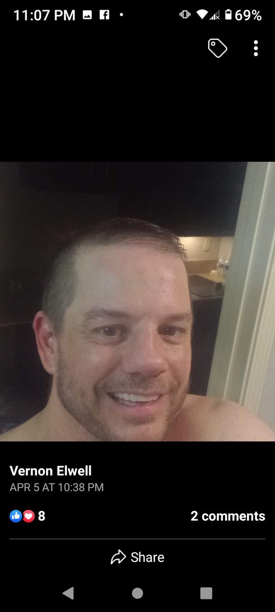 I'm Vernon ELWELL and I paid mark mccubbins and the Allen family pounds of meth to beat ..rob.and try to set up jimmy martin...I'm from louisville and I was jimmy baby momma boyfriend.